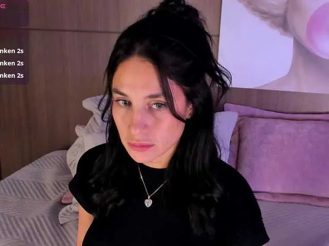 AgattaDuque from BongaCams