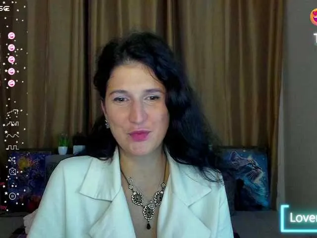 AliannaSoloKisses from BongaCams