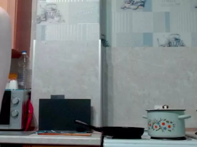 Aliiicestone from BongaCams