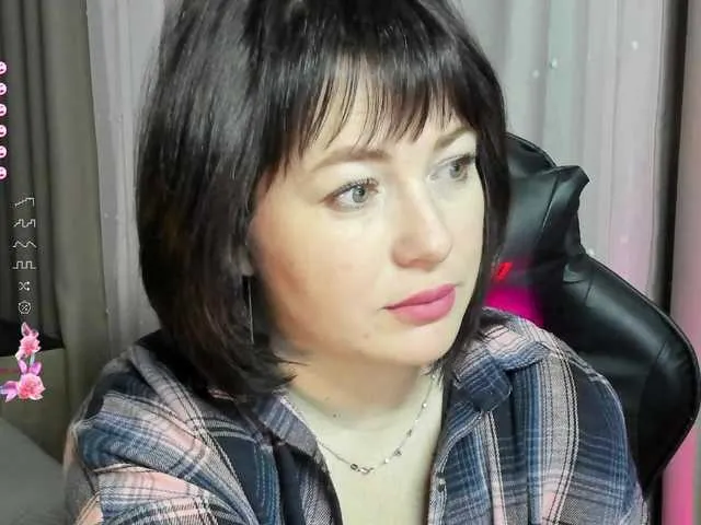 Amanda-Di from BongaCams