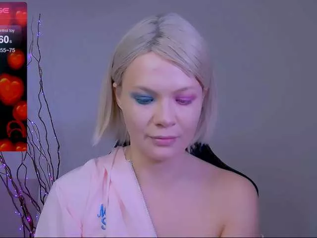 AnnyMe from BongaCams