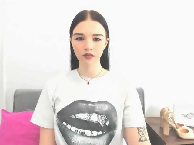 AvaPretty from BongaCams
