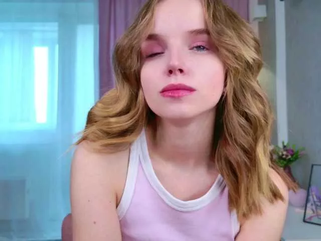 B4by-lol1 from BongaCams