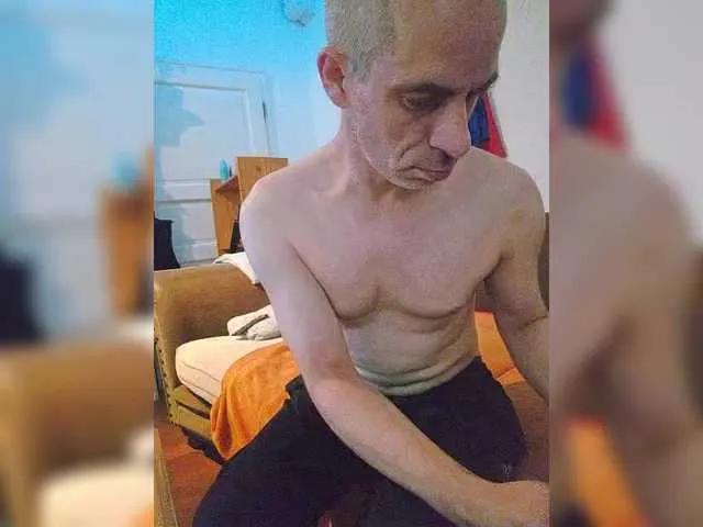 BiInTrier from BongaCams
