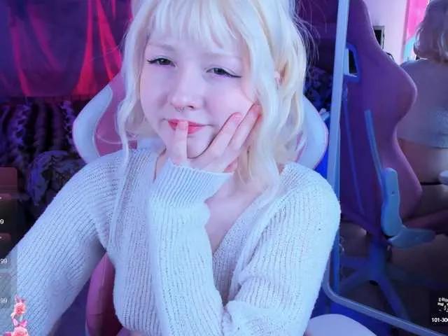 DollRose from BongaCams