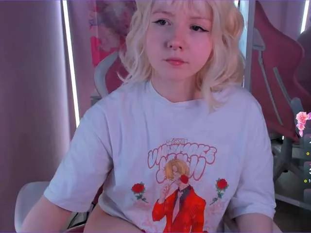 DollRose from BongaCams