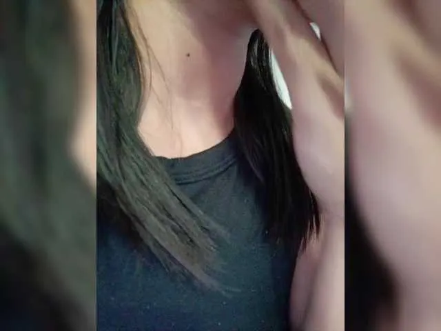 EmmaSanches from BongaCams