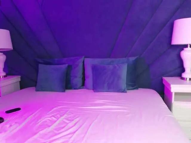 Evelisse from BongaCams