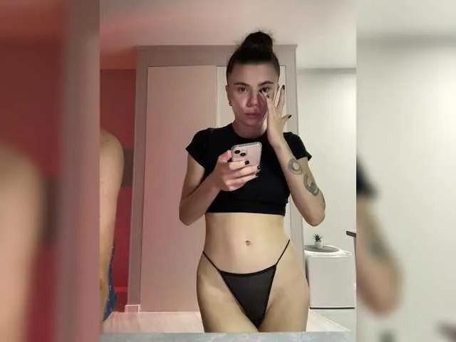 Gummy-Bears from BongaCams