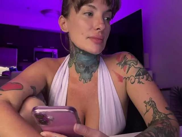 Iiixbostonxiii from BongaCams