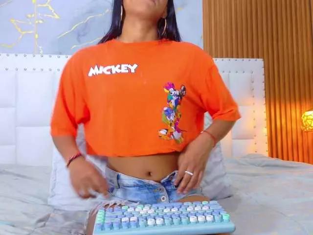 Indiancutiie from BongaCams