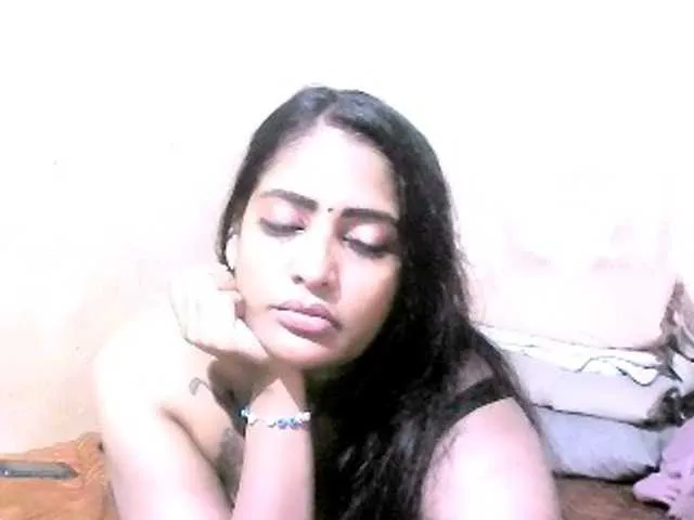 IndianExtasy from BongaCams