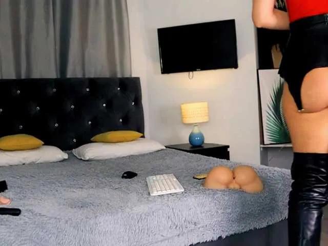 InvitingTina from BongaCams