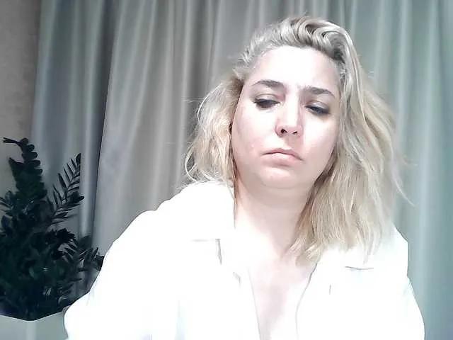 KickaIricka from BongaCams