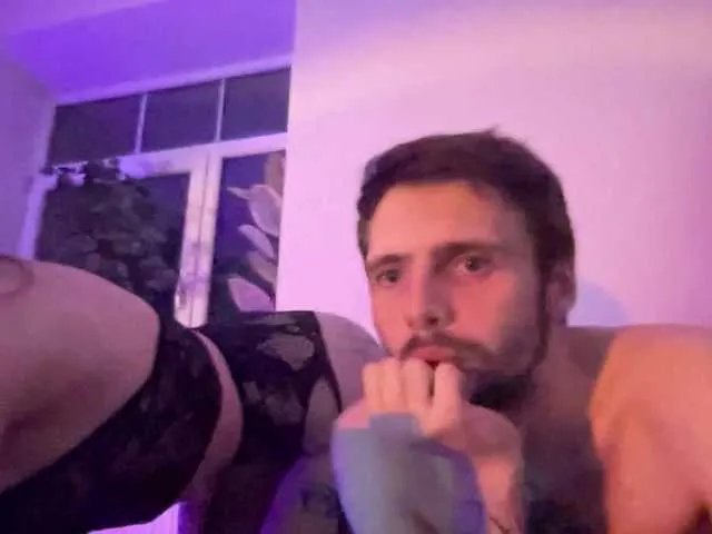 Kinnkymelanny from BongaCams