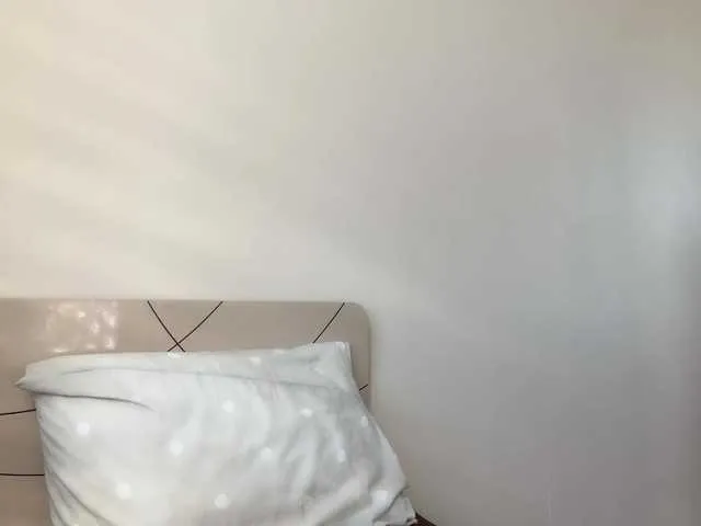 Kitty2003preaty from BongaCams