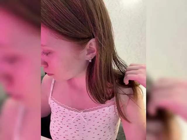 L1ttle-puppy from BongaCams