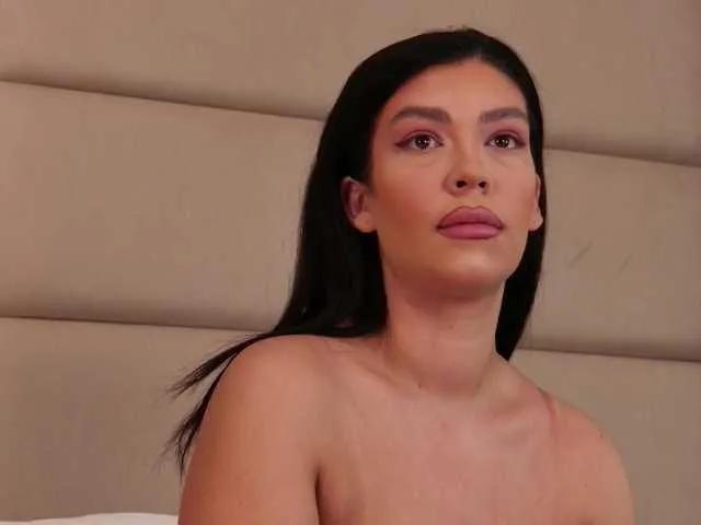 LaraMoonX from BongaCams