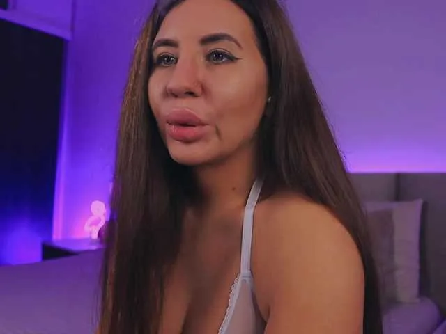 LeaEden from BongaCams