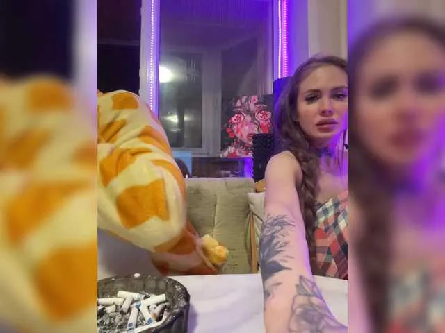 Letti28 from BongaCams