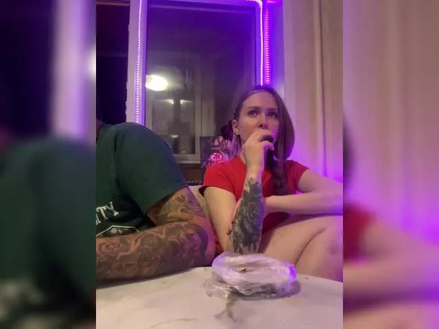 Letti28 from BongaCams