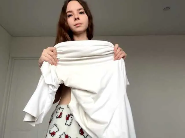 Lil-RO-XO from BongaCams