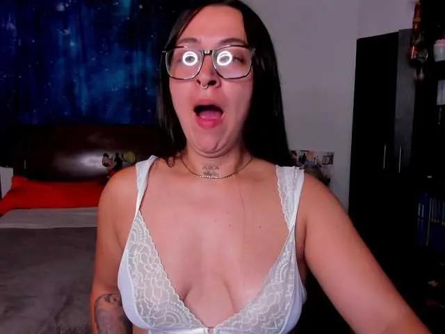 Lilo111 from BongaCams