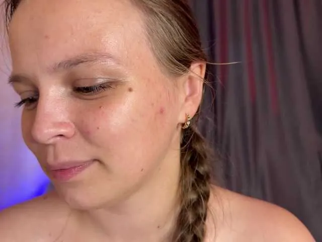 Little-nymphomaniac from BongaCams