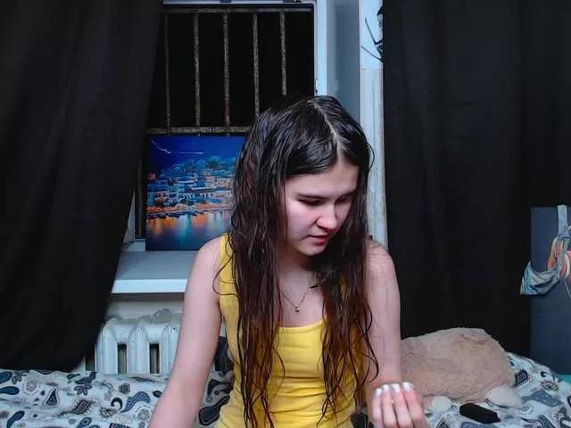Littleowlx from BongaCams