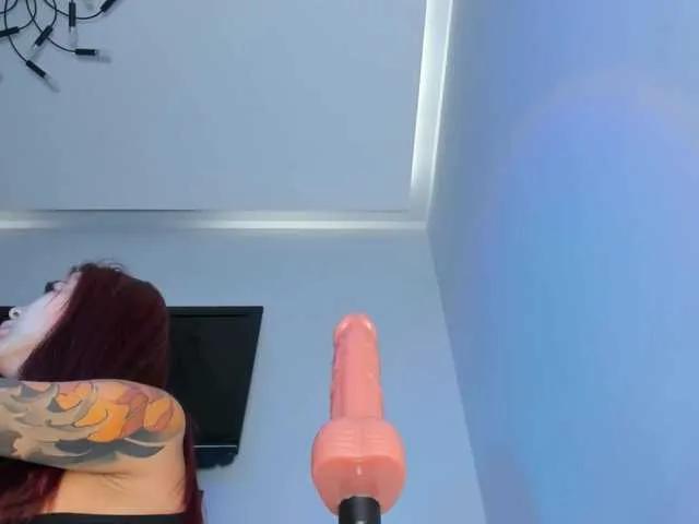 Maakimo from BongaCams