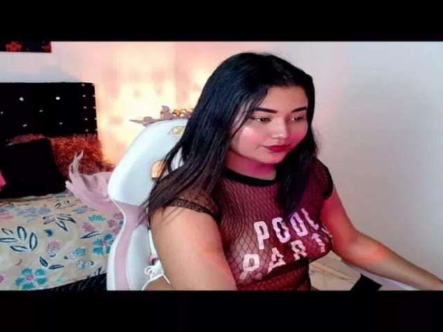 Miamoonn from BongaCams