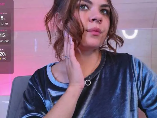 Miamoonn from BongaCams