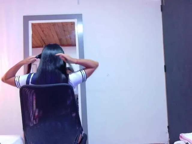 Mini-khalifa18 from BongaCams