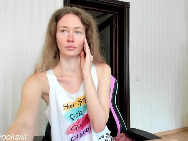 Ooksiiii from BongaCams