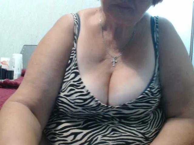 PeggySoft from BongaCams