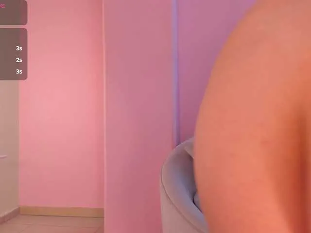 RebeccaHudson from BongaCams