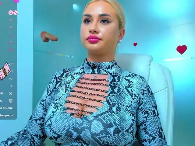 Sassyqueen from BongaCams