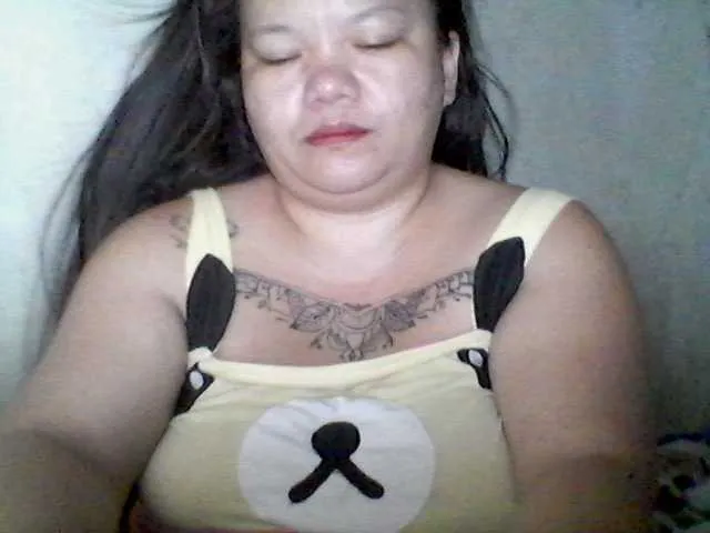 Sweetasian33 from BongaCams