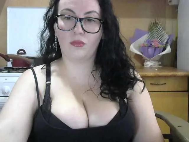 Tatianamedi from BongaCams