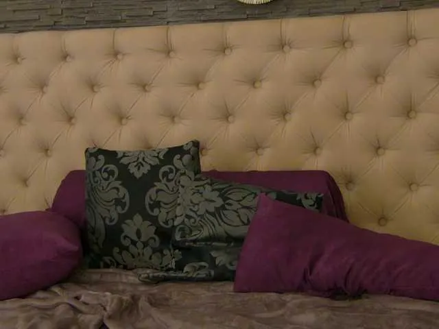 VannyFoxx from BongaCams