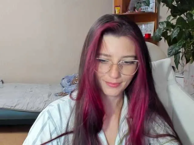 Ymmixxx from BongaCams