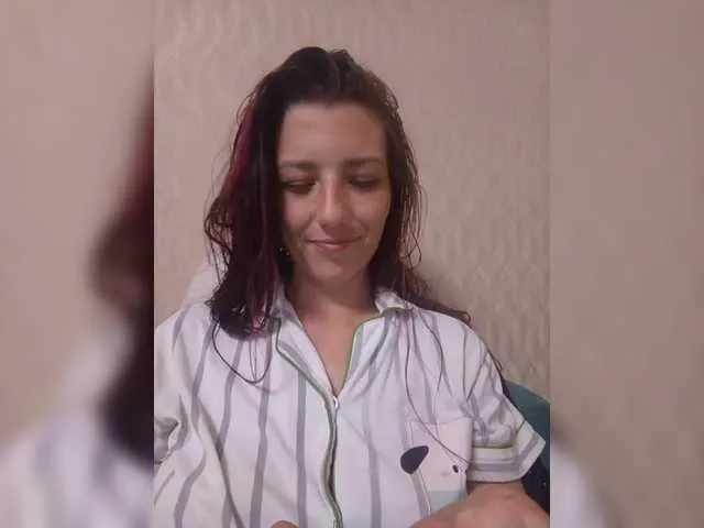 Ymmixxx from BongaCams