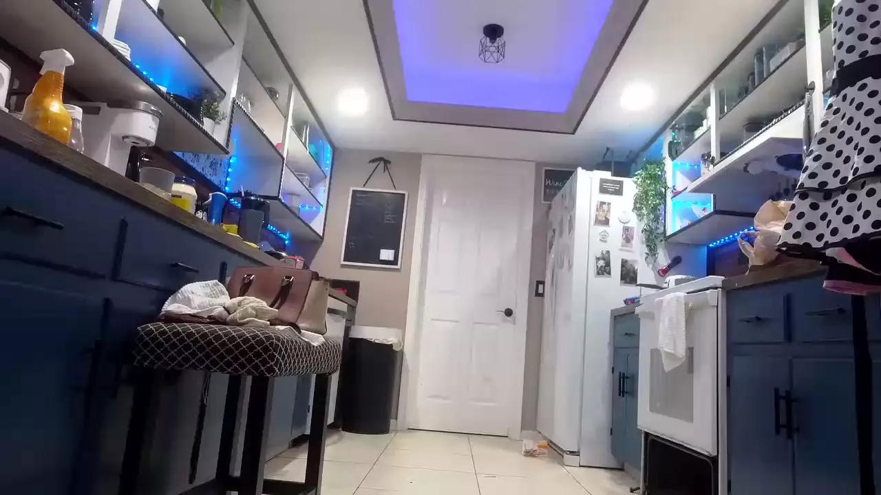 1800fuckyu from Cam4