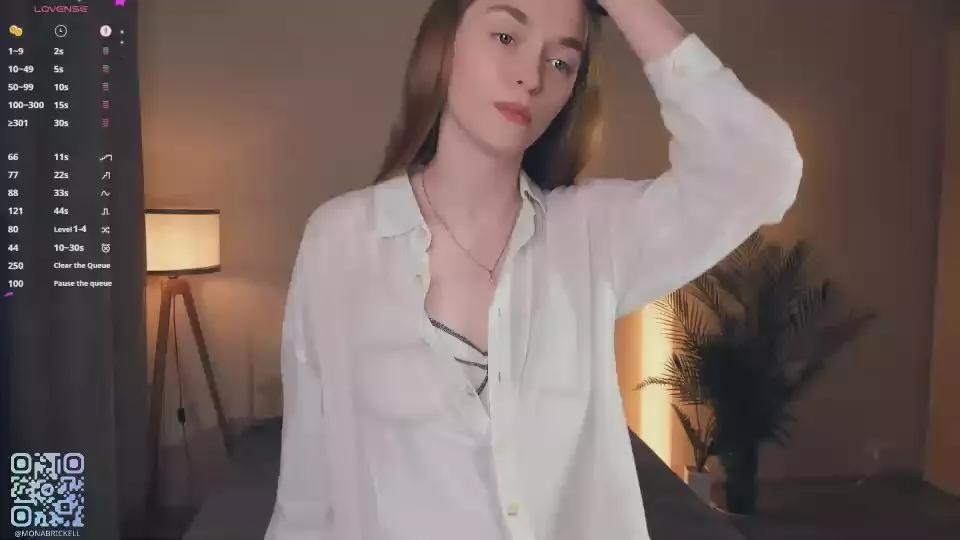 AccaCritchlow from Cam4