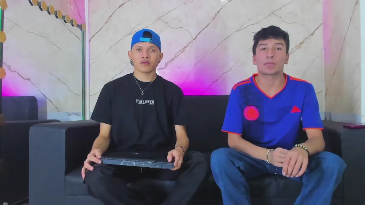 Addulth_friends from Cam4