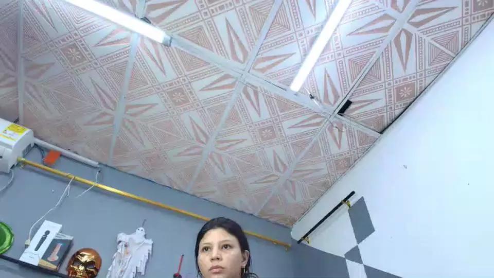 Amara_roll01 from Cam4