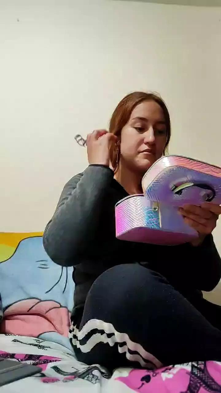 Anais_M from Cam4