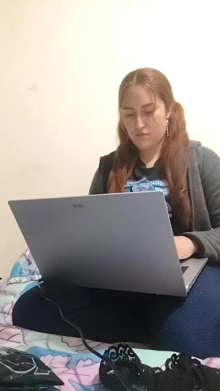 Anais_M from Cam4