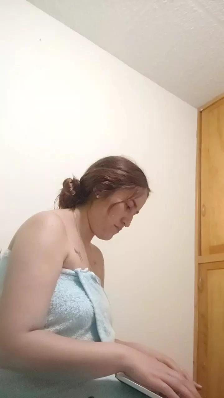 Anais_M from Cam4
