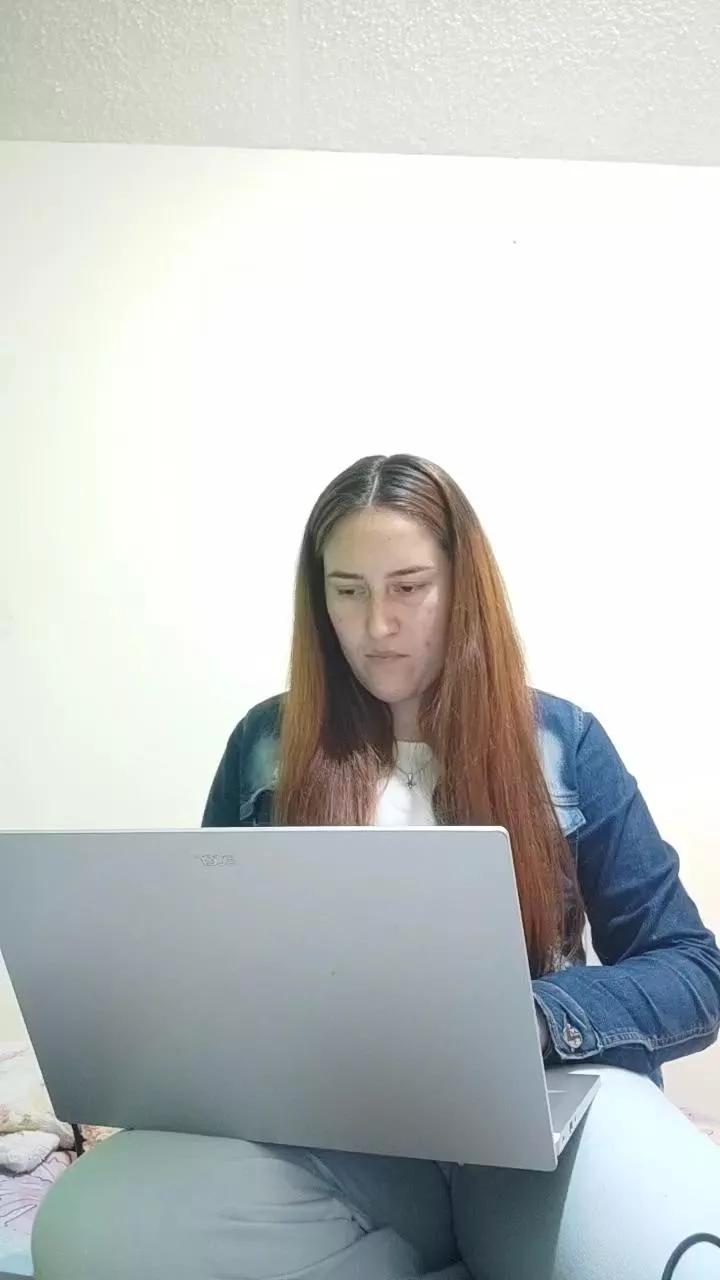 Anais_M from Cam4